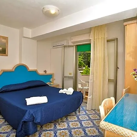 Cimmentorosso Hotell
